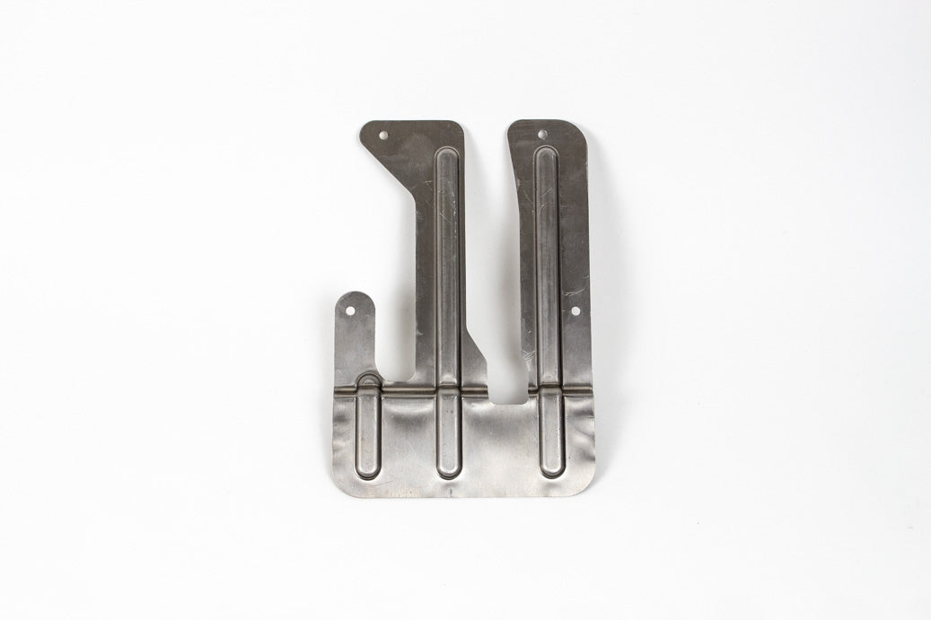 Pedalblech Aluminium für stehende Pedale (mechanische Kupplung) Alfa Romeo GT Bertone / Giulia 1300–1600 (1967–1971)