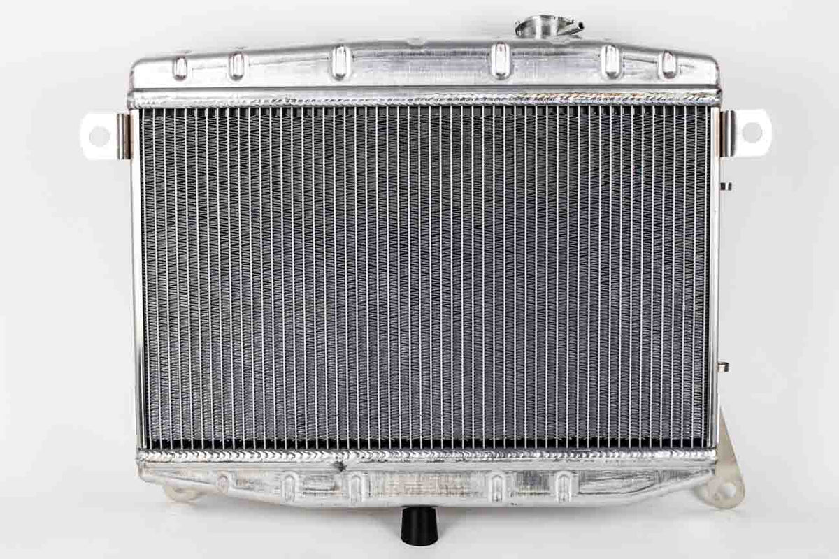 Hochleistungskühler Aluminium für Alfa Romeo GT Bertone 1. Serie / Giulia Typ 105 – Natur
