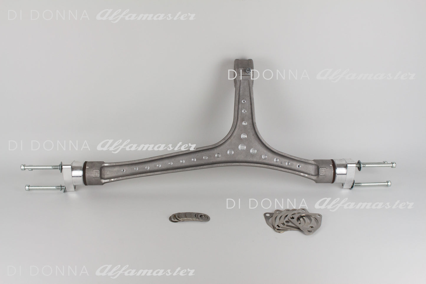 Reaktionsdreieck gelocht Aluminium hochfest Racing Uniball Alfa Romeo Typ 105/115