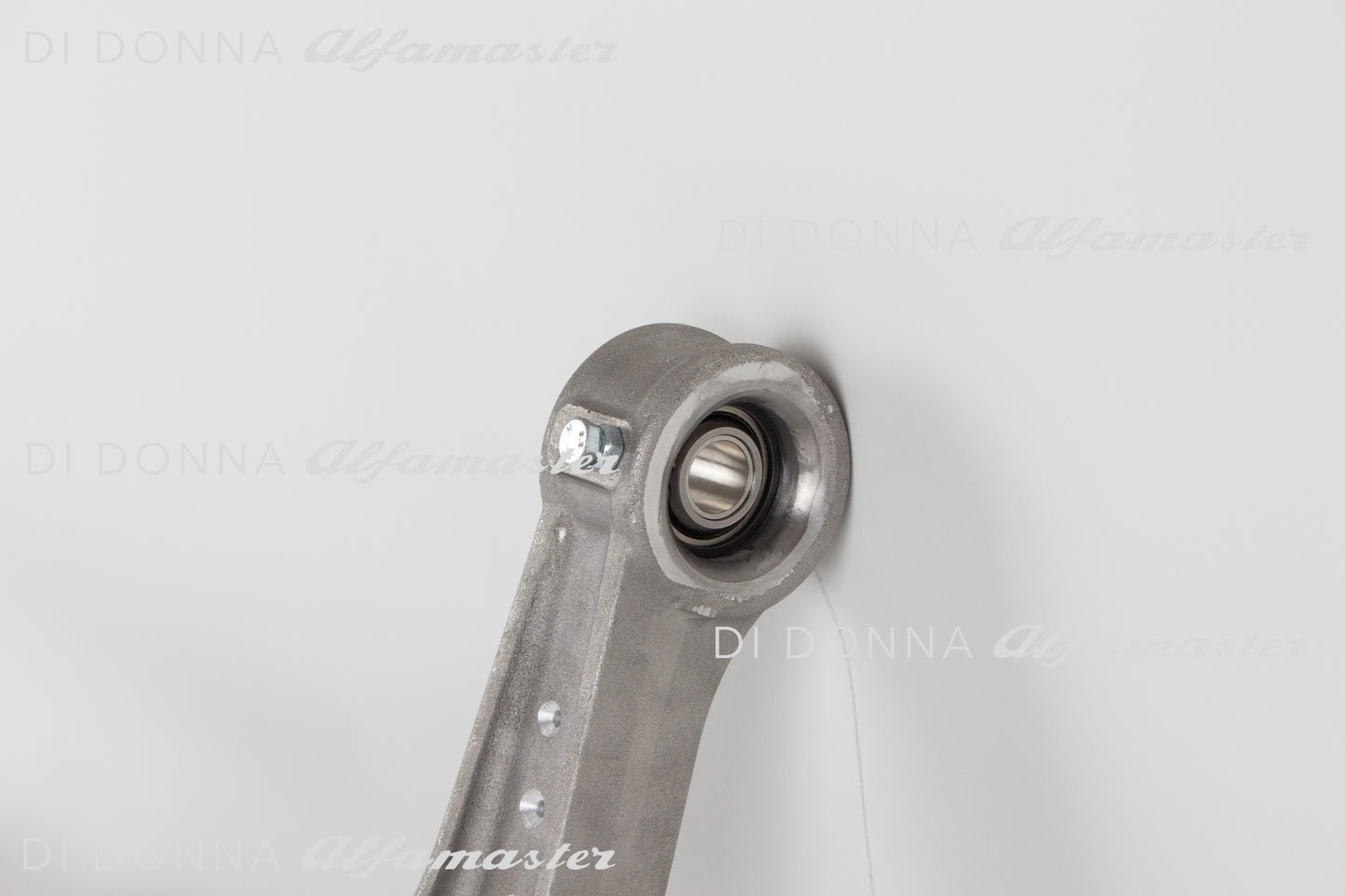 Reaktionsdreieck gelocht Aluminium hochfest Racing Uniball Alfa Romeo Typ 105/115